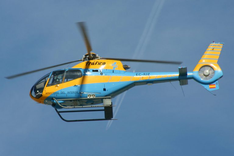 Esto es lo que vale el helicóptero Pegasus de la DGT. Y esto lo que le cuesta a cada español