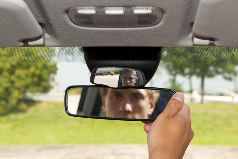 Así son los conductores que aseguran cumplir las normas cuando conducen