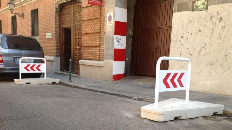 Las obligaciones que tienen que tener conductores y propietarios ante un vado de estacionamiento