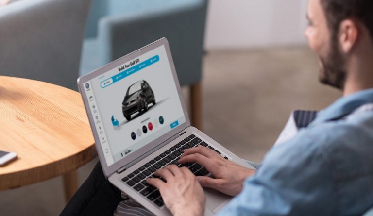 Las marcas de coche que todo el mundo escribe mal en internet