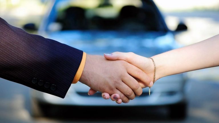 Evita sustos: 20 tips si piensas alquilar un coche en tus vacaciones
