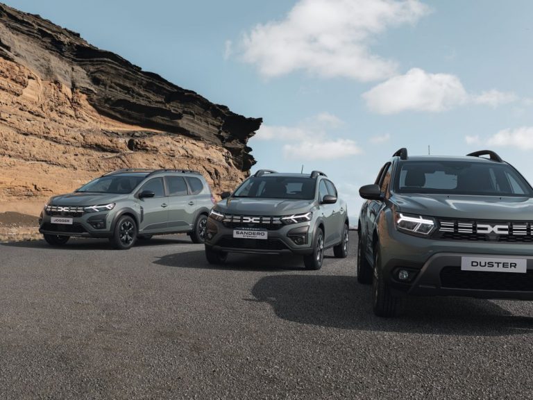 Dacia introduce el nuevo logo en toda su gama