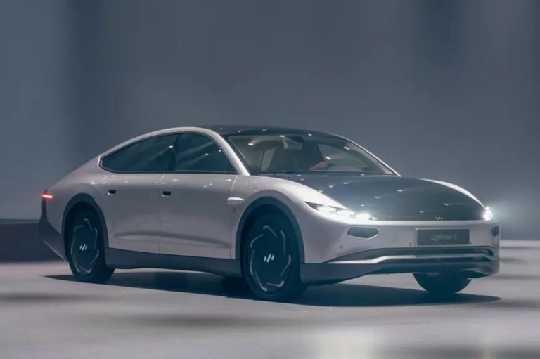 250.000 euros cuesta este Lightyear 0, una berlina movida por el sol