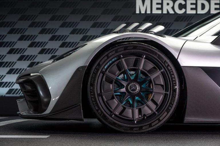 El Mercedes-AMG One consigue su récord en Nürburgring gracias a estos ‘zapatos’
