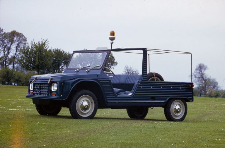Citroën Méhari: de saltar en paracaídas al duro desierto