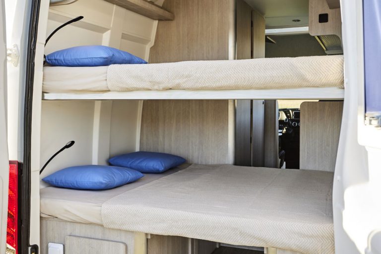 Dormir en una autocaravana: ¿Te pueden multar?