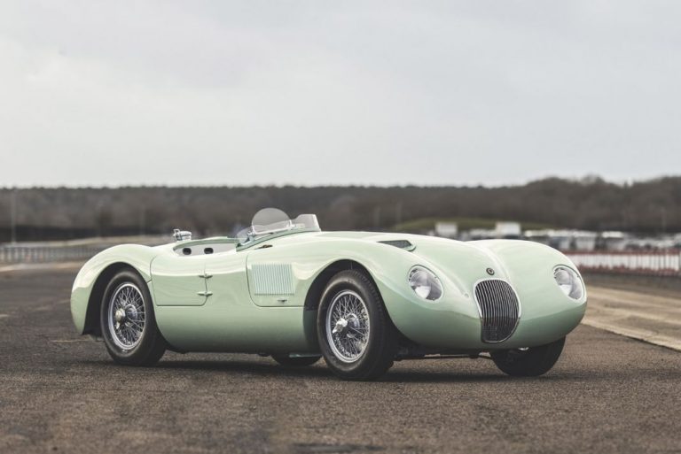 El primer Jaguar C-Type Continuation está listo 3000 horas de trabajo después