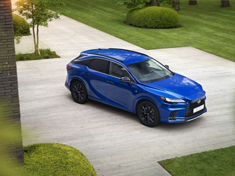 La firma japonesa Lexus revoluciona los SUV de lujo con el nuevo RX electrificado