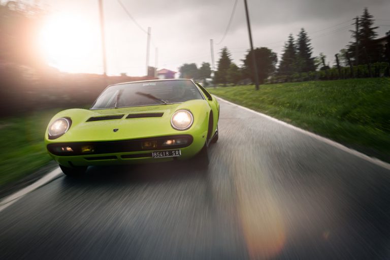 Lamborghini: adiós al V12 y bienvenida a la hibridación