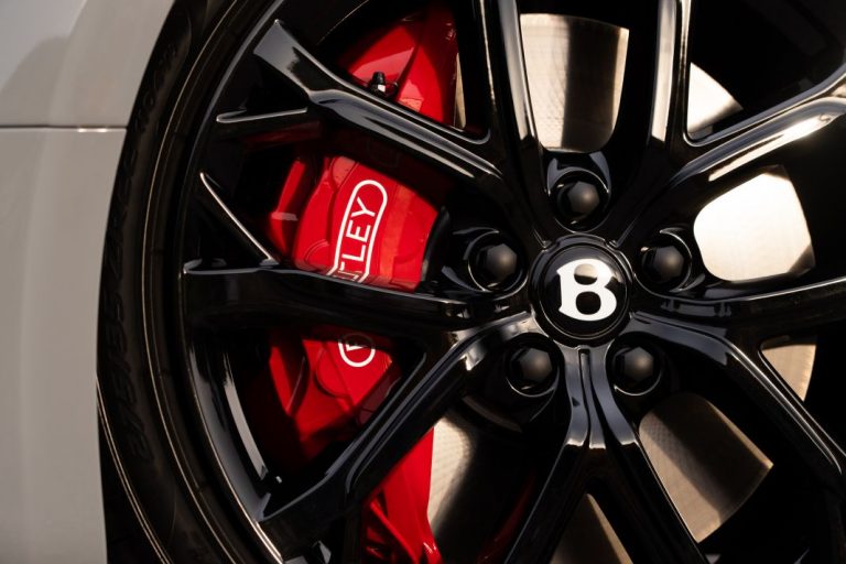Esta imagen anticipa el nuevo acabado S para la gama Bentley Continental GT y GTC
