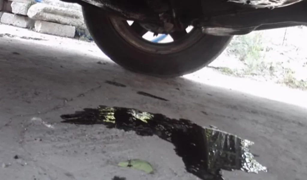 Controlar fuga de gasolina y piezas en mal estado