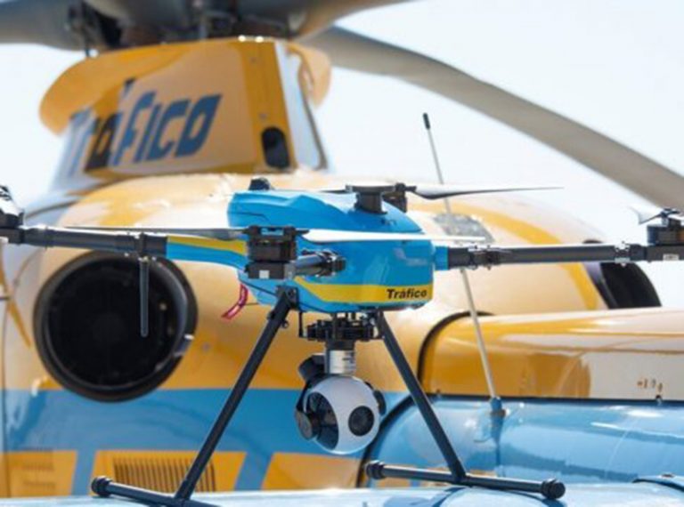 Esta es la distancia desde la que te pueden multar los drones de la DGT 