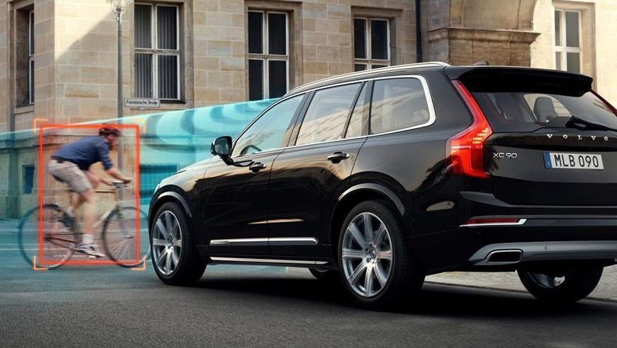 Volvo XC90 frenada emergencia