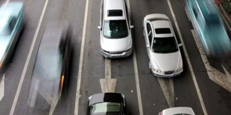 Los vehículos sin etiqueta DGT en Madrid: Excepciones y restricciones