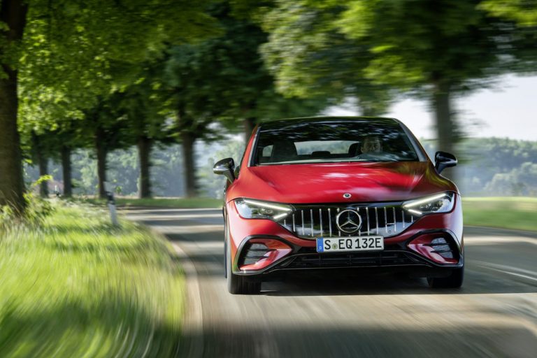 Mercedes-Benz te permite desbloquear la potencia de tu EQE y EQS