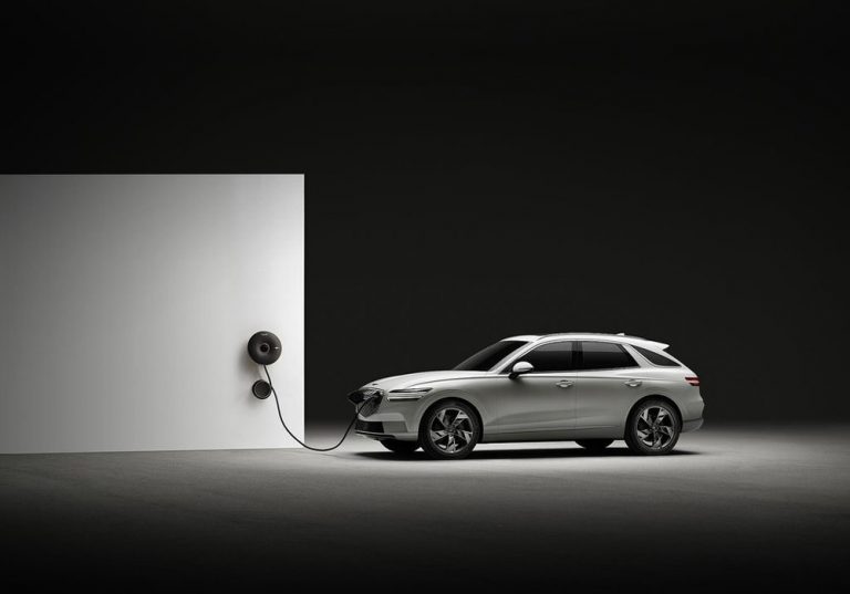 La versión eléctrica del Genesis GV70 acaba de llegar a Europa
