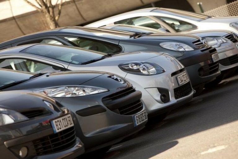 Las ventas de vehículos de más de 20 años crecen un 18% hasta junio, según Sumauto