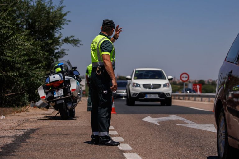 La DGT está muy cansada de estos adelantamientos y empieza a multar muy en serio