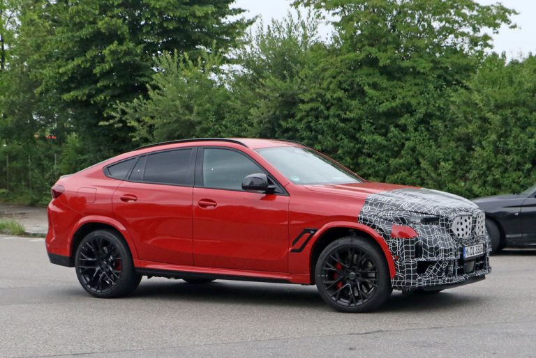 El BMW X6 M pondrá al día su imagen