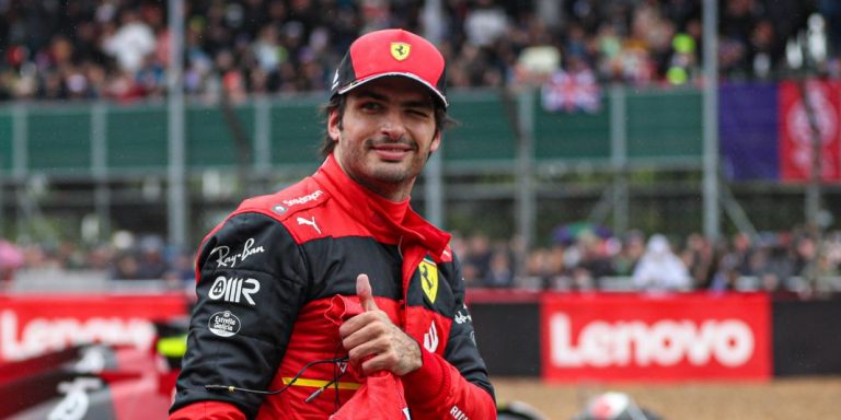 Carlos Sainz gana su primera carrera de Fórmula 1