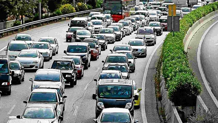 La DGT activa el dispositivo para la tercera y última fase de la operación de tráfico de Navidad