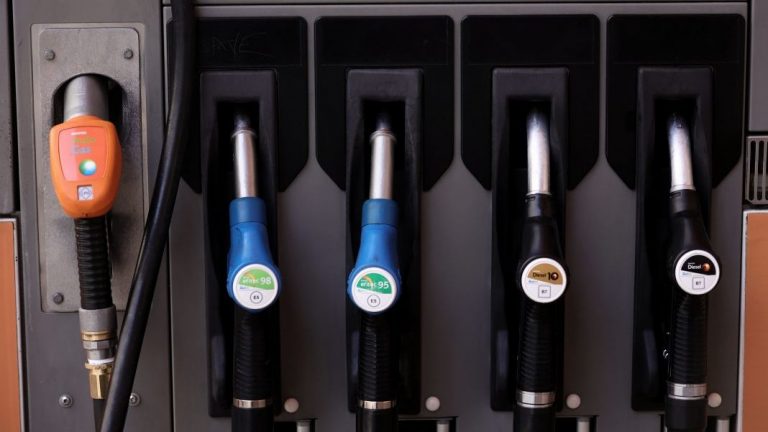 Encontrar la gasolinera más barata de tu zona es pan comido gracias a Google Maps y Waze