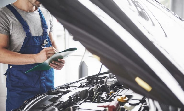 Las dos nuevas pruebas que tu coche debe superar desde ya en la ITV. ¿Está preparado?