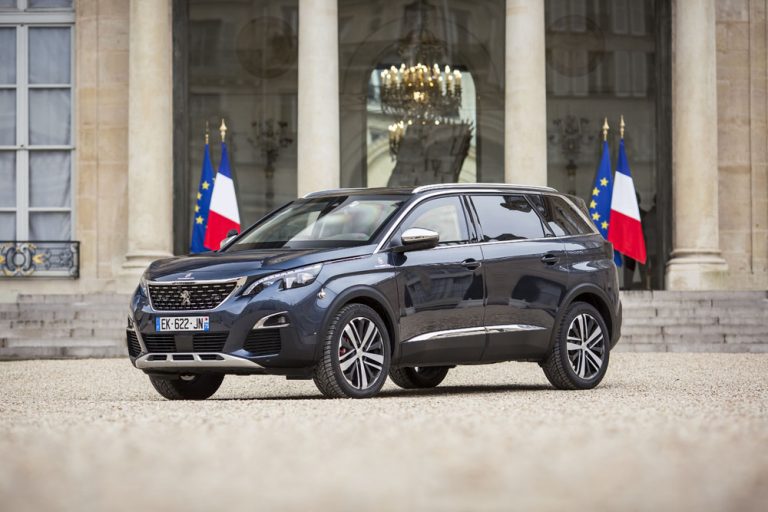 Los Peugeot de la República Francesa