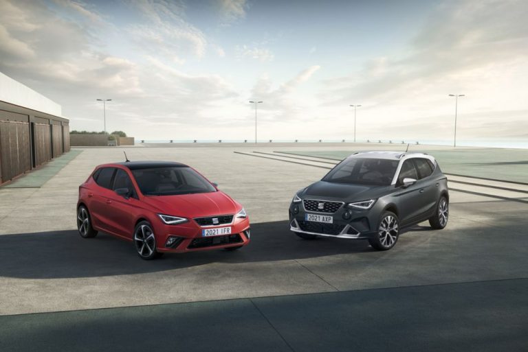 Los Seat Ibiza y Seat Arona estrenan equipamiento