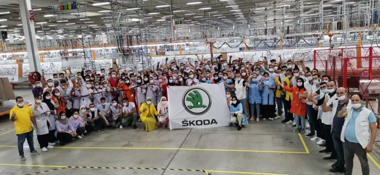 Medidas en Skoda para no detener su producción por la guerra de Ucrania