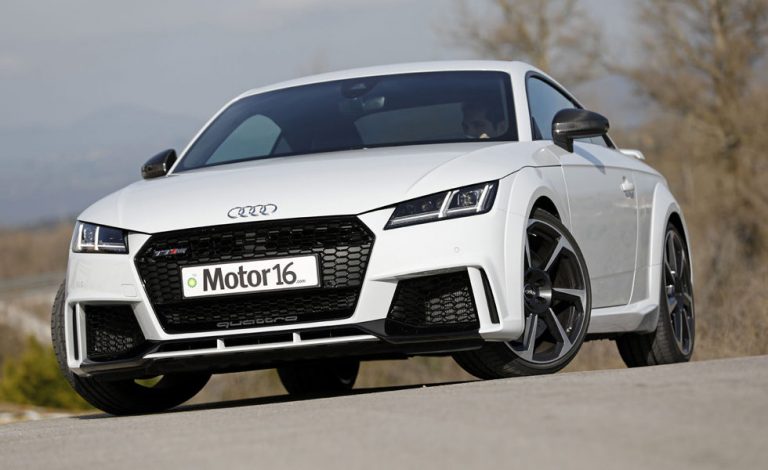 Roadster 2.5 TFSI 400 quattro 2p S tronic