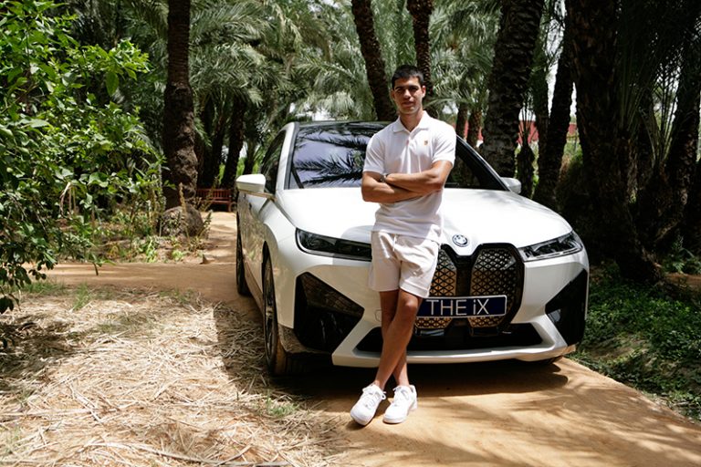 Este es el coche que conduce Carlos Alcaraz
