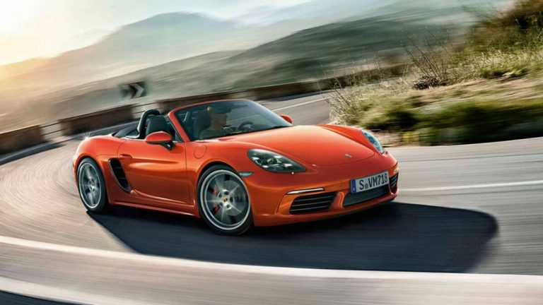 Coches descapotables que no son muy caros para presumir en verano