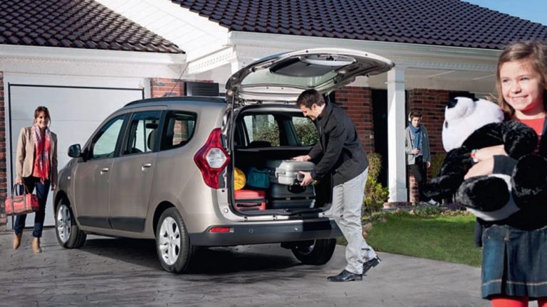 4 accesorios para llevar el equipaje extra en tu vuelta de vacaciones y con los que jamás te van a multar