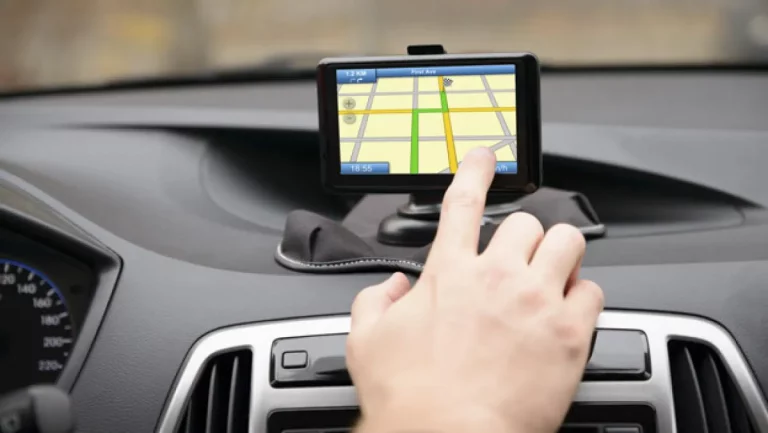 La función que este navegador con aviso de radares estrena para superar a Google Maps y Waze