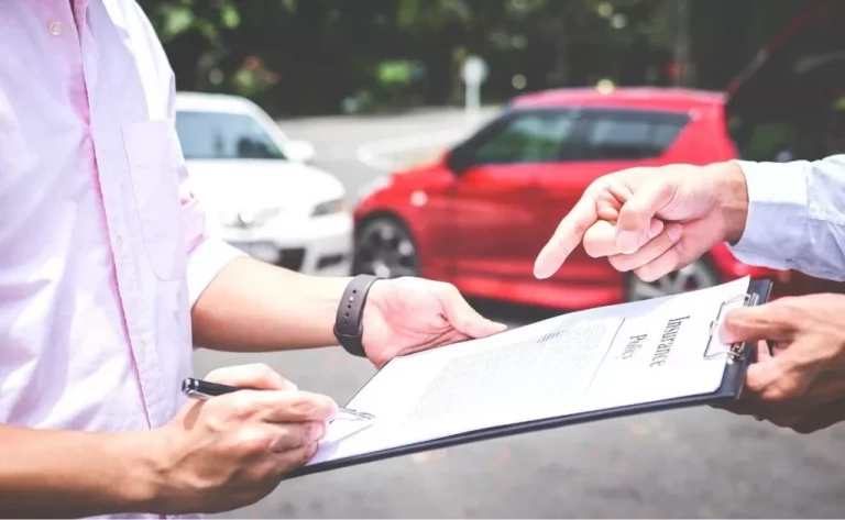 Seguro de coche: qué cubre exactamente el todo riesgo (y lo que mucha gente no sabe que no cubre)