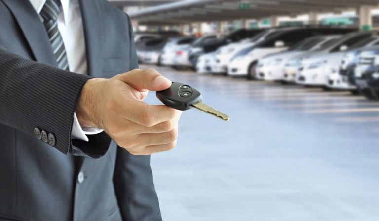 En estos casos el seguro te tiene que dejar un coche de sustitución
