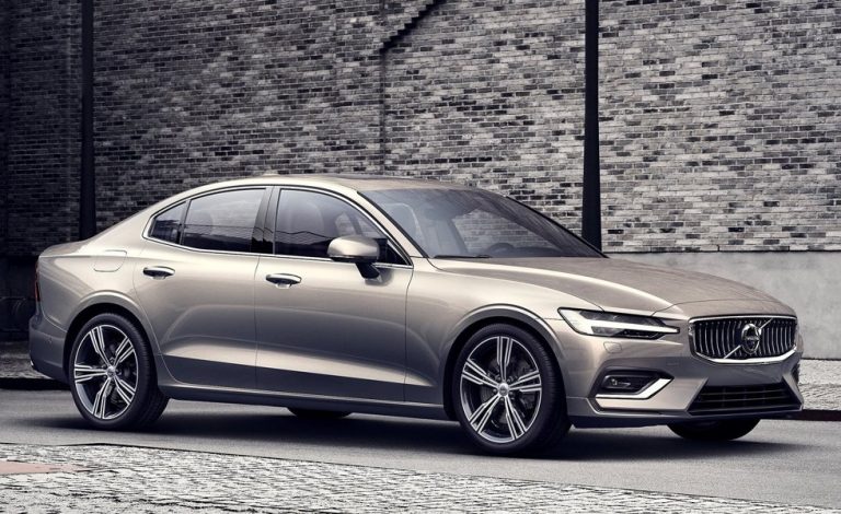 2.0 D4 190 R-Design Momentum 4p S/S