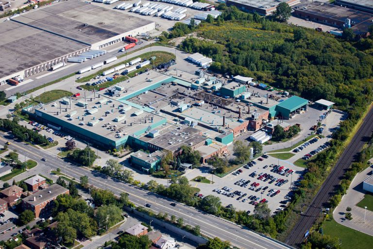 Stellantis invierte 99 millones para electrificar tres de sus plantas