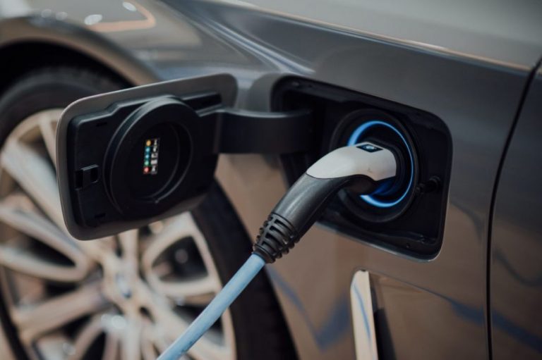 Los SUV eléctricos cuestan en Europa casi el doble que en China