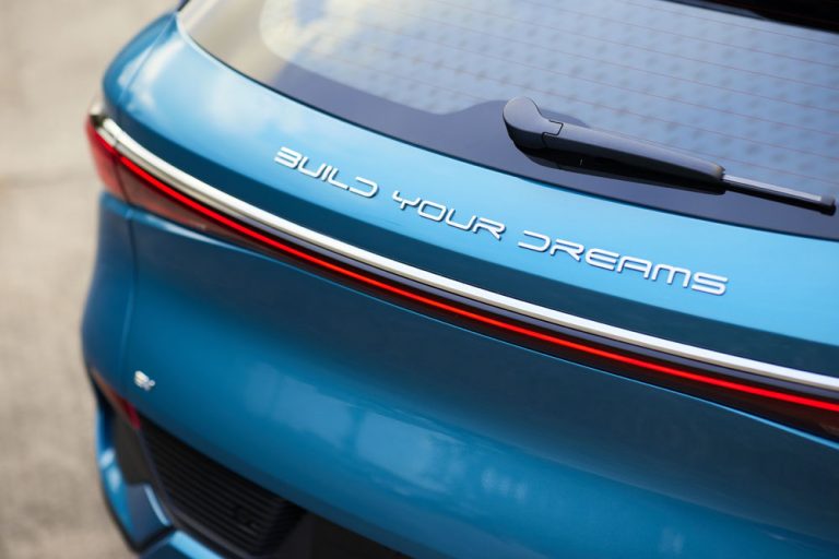 El Tesla Model 3 se echa a temblar. BYD ofrece un rival por menos de 18.000 euros