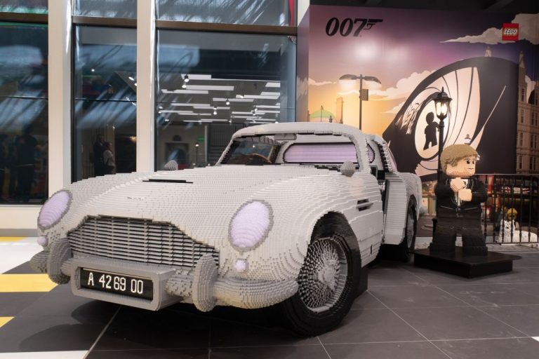 Lego hace un Aston Martin DB5 real , ¿será el próximo coche de James Bond?