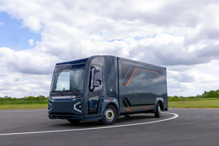 REE Automotive se anima con un camión de reparto eléctrico