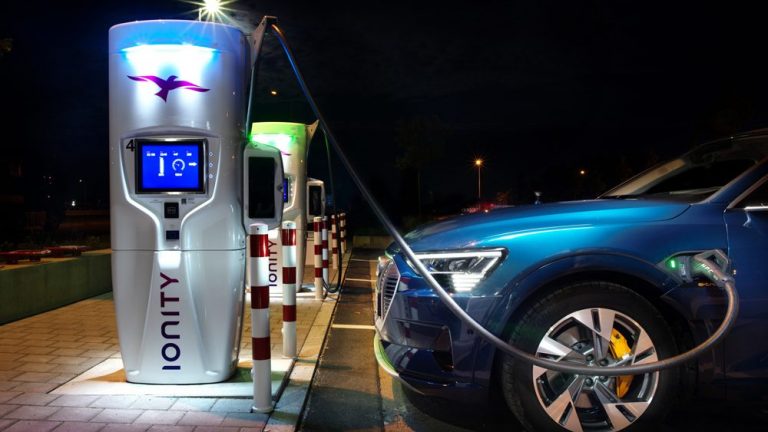4 de cada 10 españoles no conoce las tecnologías del coche eléctrico