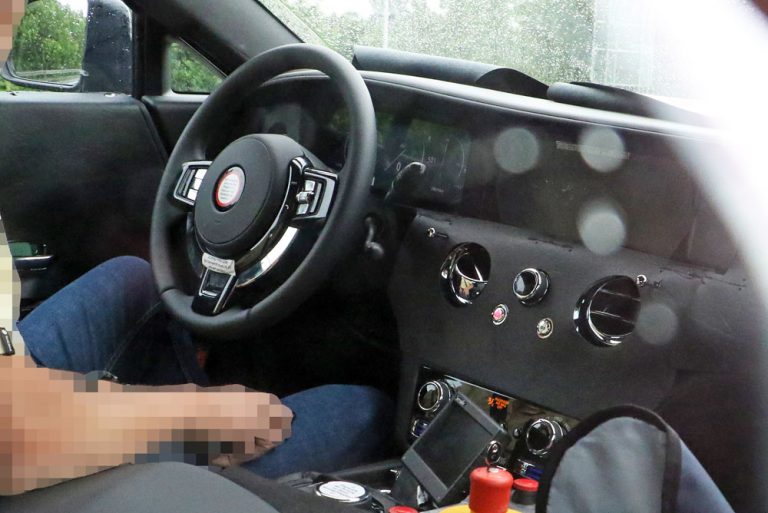 ¿Quieres ver por dentro el nuevo Rolls-Royce Spectre?