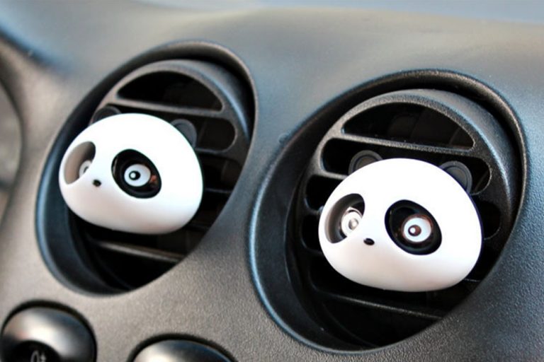 El curioso accesorio para tu coche que te orienta mejor que Google Maps o Waze