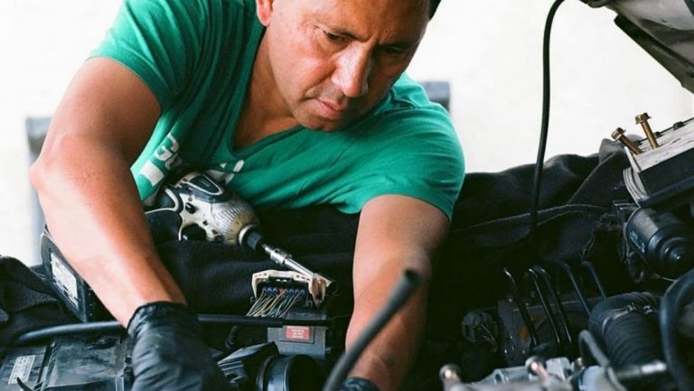 Ofertas de Amazon que te harán ahorrar en el mantenimiento de tu coche: repuestos, aceites y mucho más