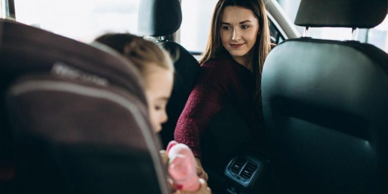 Si viajas con niños en vacaciones, estos juegos harán más llevadero el trayecto