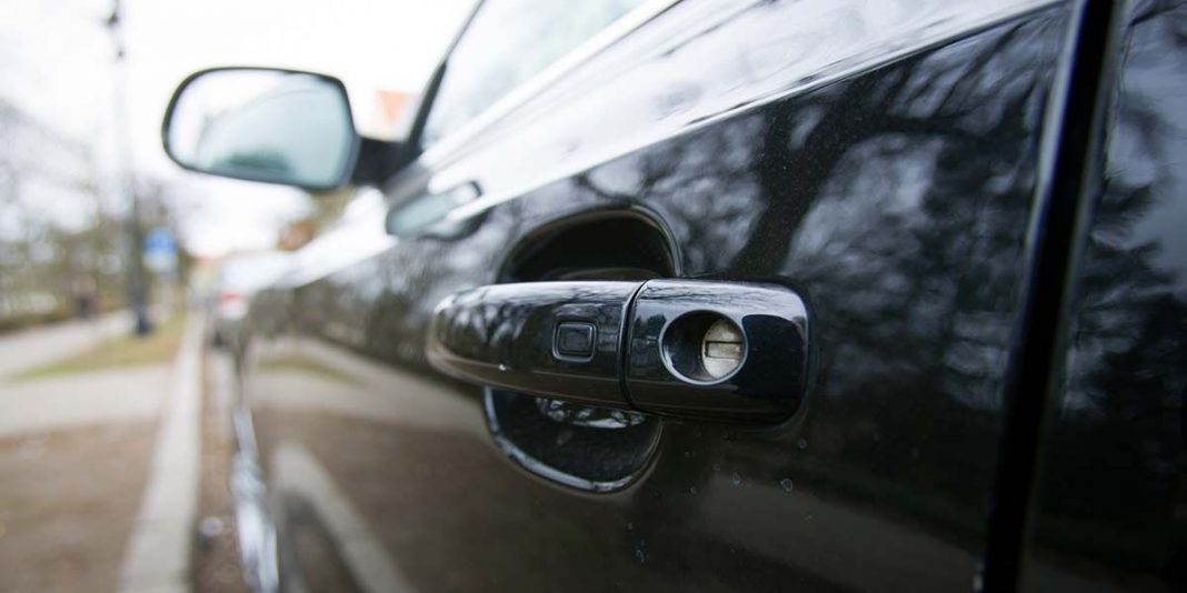 Abrir las puertas del coche