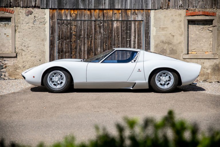 Un Lamborghini Miura con el motor ‘equivocado’ que será muy caro